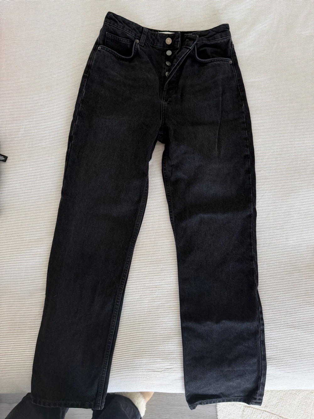 Reformation Cynthia High Rise Dark Grey / Black Denim Jeans